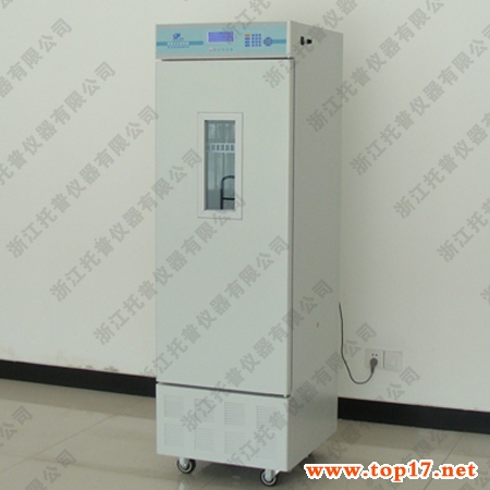 �������B��