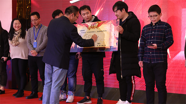 信息化團(tuán)隊簽下軍令狀