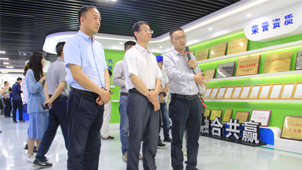 �x����һ�Ѕ��^�������rչ�d