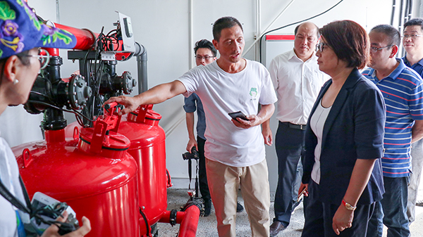 參觀水肥智能灌溉系統(tǒng)