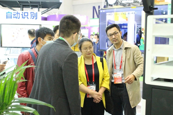 ����ֲ��ֲ�z�������L���У����������rչλ�˽����͜y���b��