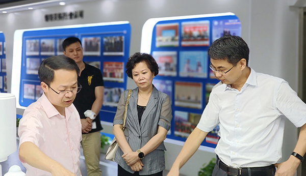 吳卿副廳長、陳清莉主委一行參觀托普云農(nóng)數(shù)字三農(nóng)展廳